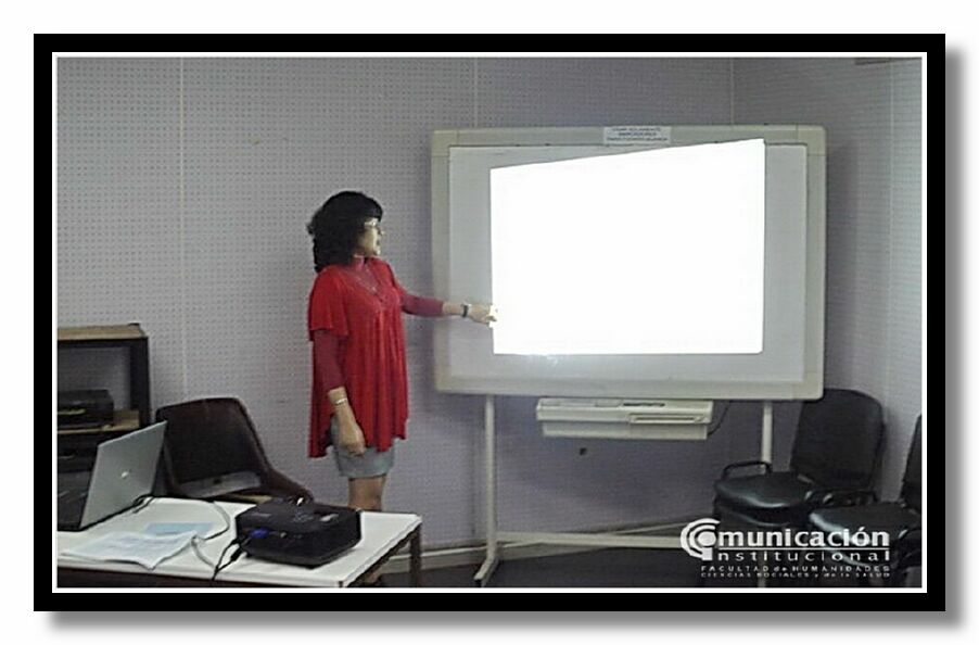 Silvia Gabriela Diaz Flocco present� su trabajo final el 28/05 titulado: �Rol del Trabajador Social en relaci�n a la intervenci�n en discapacidad en el marco de los derechos sociales: el abordaje de la discapacidad en la direcci�n general de control y reconocimiento m�dico de la provincia de Santiago del Estero